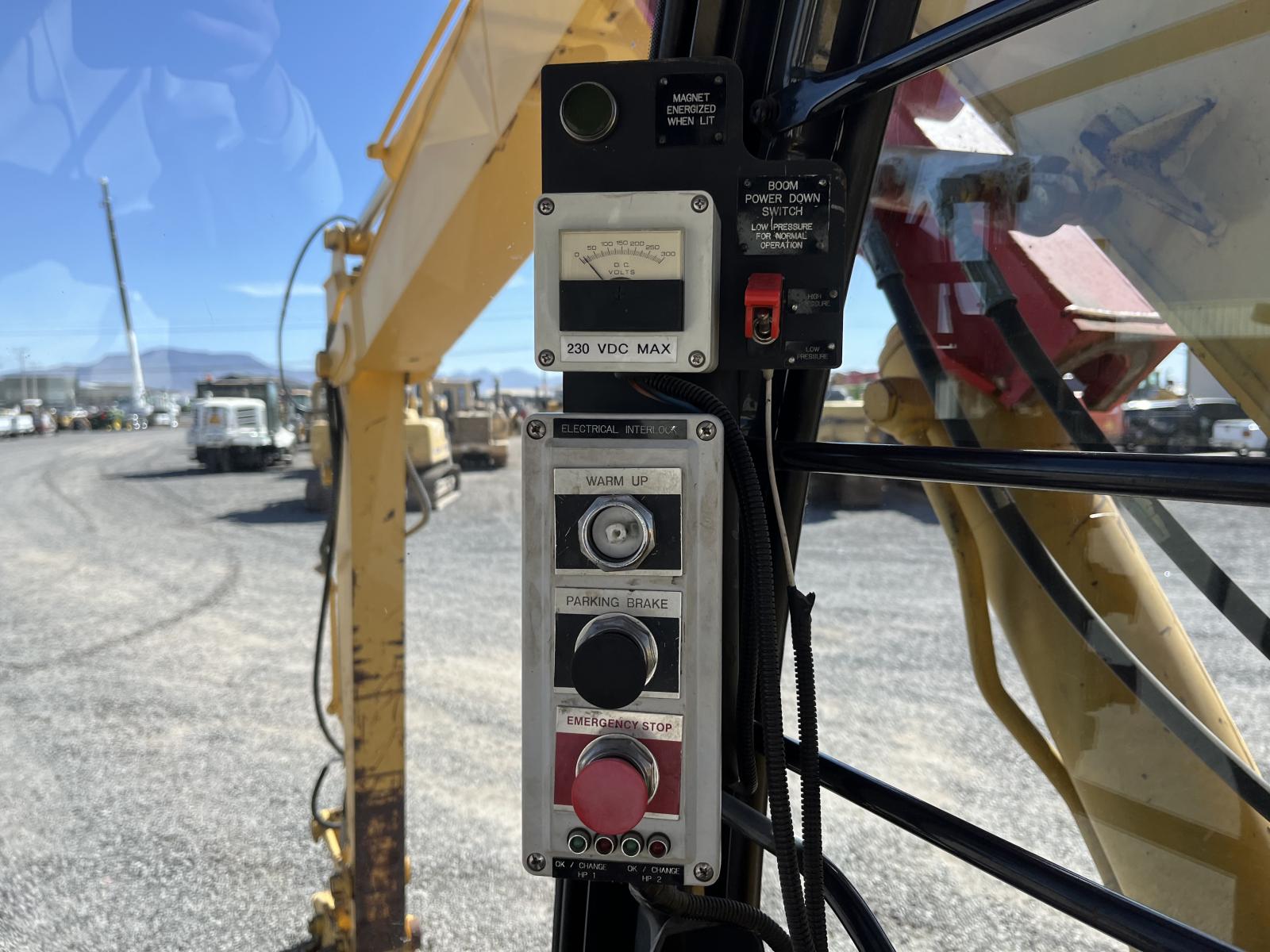 ./imagenes/INVOICE/2019/15909/JOHN-DEERE-TCM120C (16).JPG